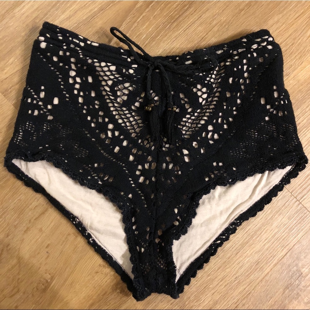 Spell Gypsy Fleetwood lace shorts XS free people